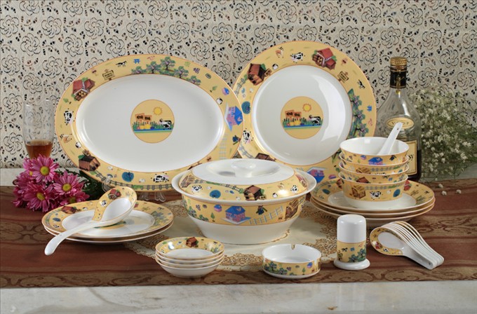 Zaawansowana Porcelana kostna z kolorowym szkliwem nadaje się do PC0042